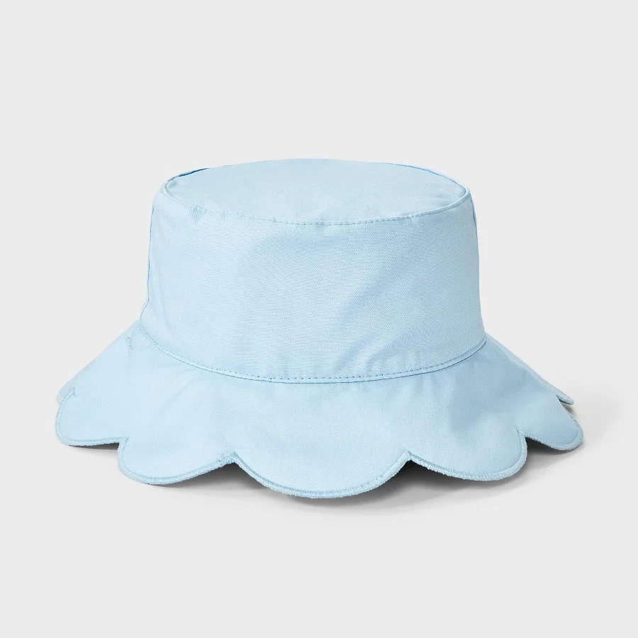 Toddler girls floral scallop reversible bucket hat on a white background